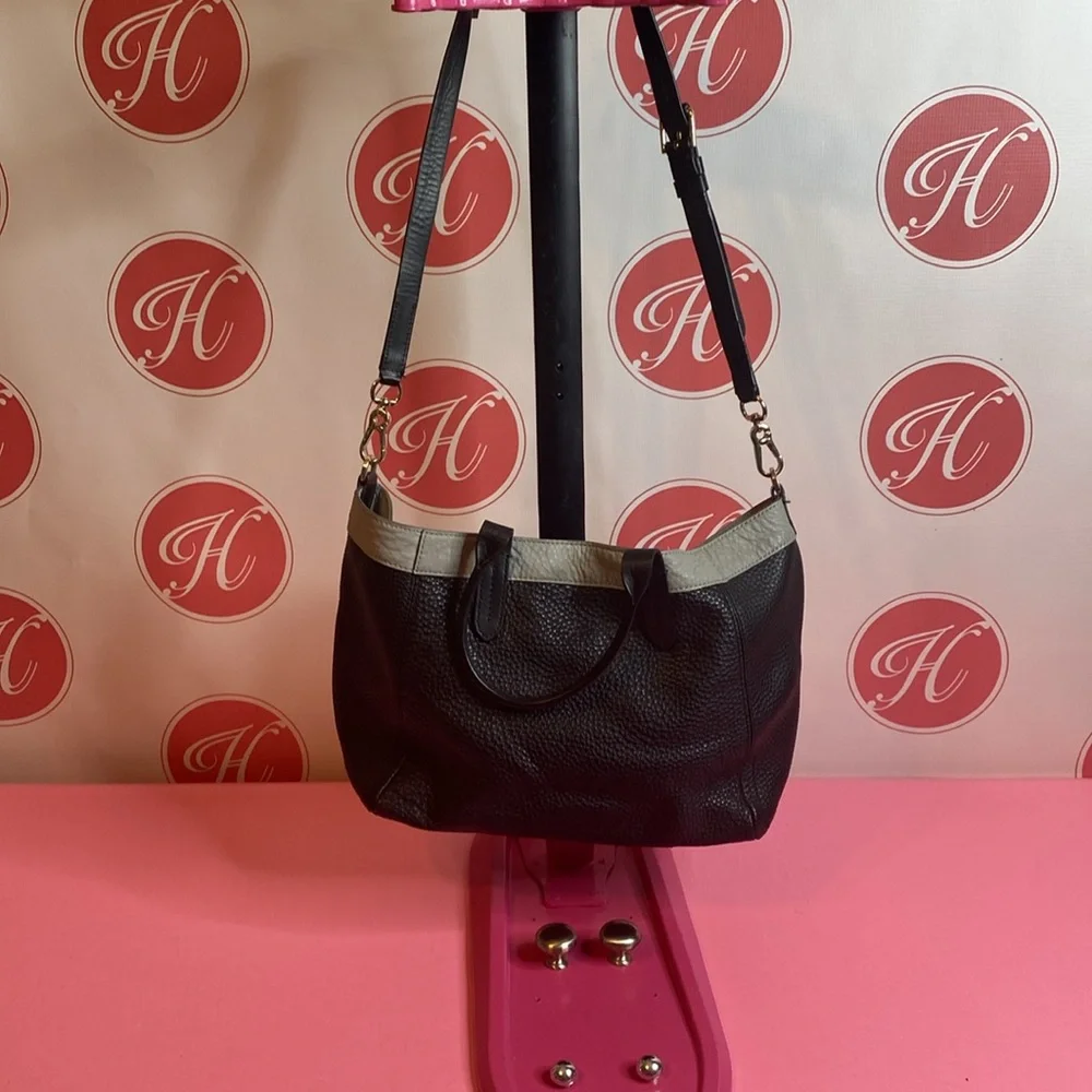 Cole Haan - Picture 3 of 7